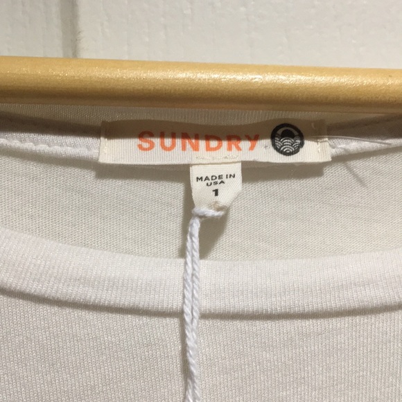 NWT Sundry tees with ‘Sea Love & Sun’ logo size 1 - Picture 4 of 9